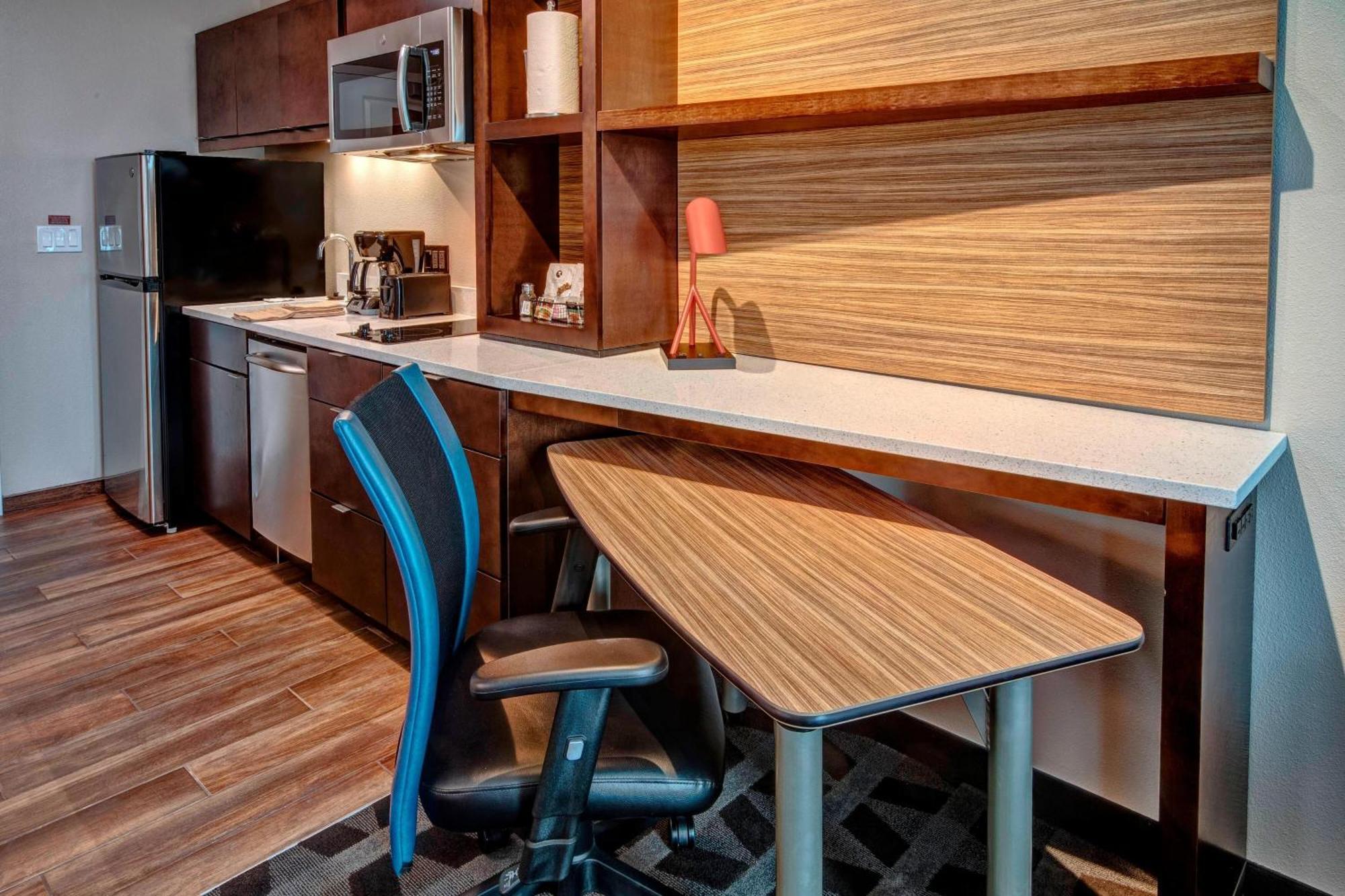 Towneplace Suites By Marriott הוט ספרינגס מראה חיצוני תמונה